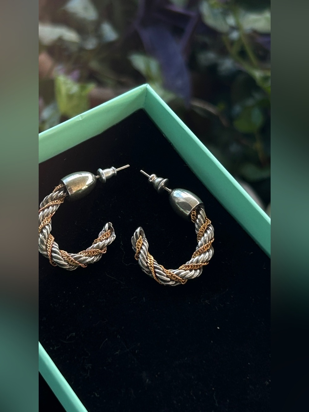 VTG Two-Tone Twisted Hoop Earrings - Gold & Silver GORGEOUS